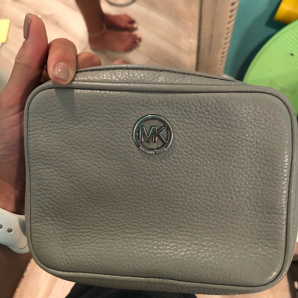 Michael kors crossbody